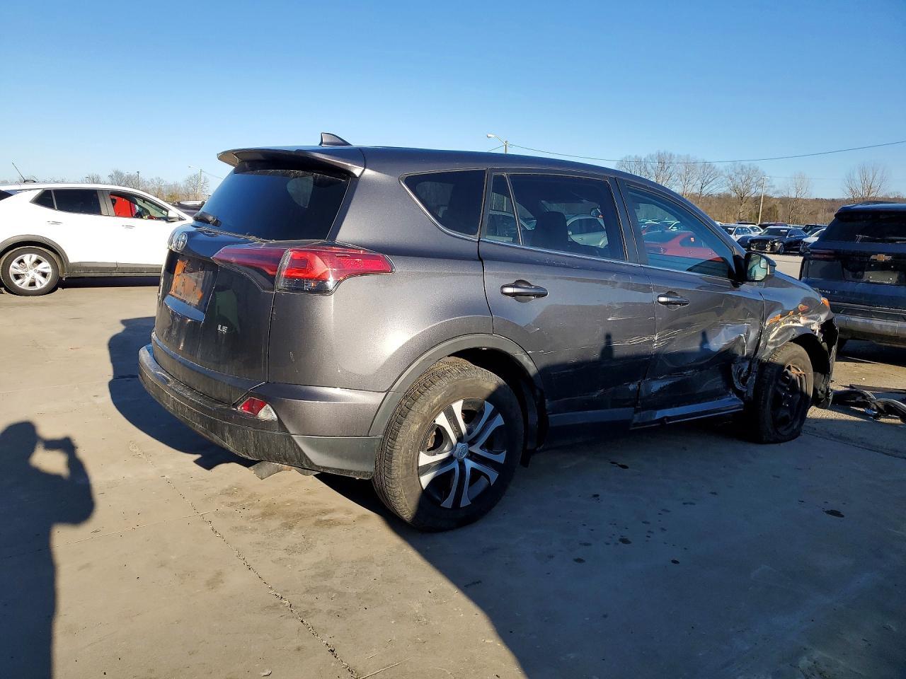 2018 Toyota Rav4 Le - Фото 3
