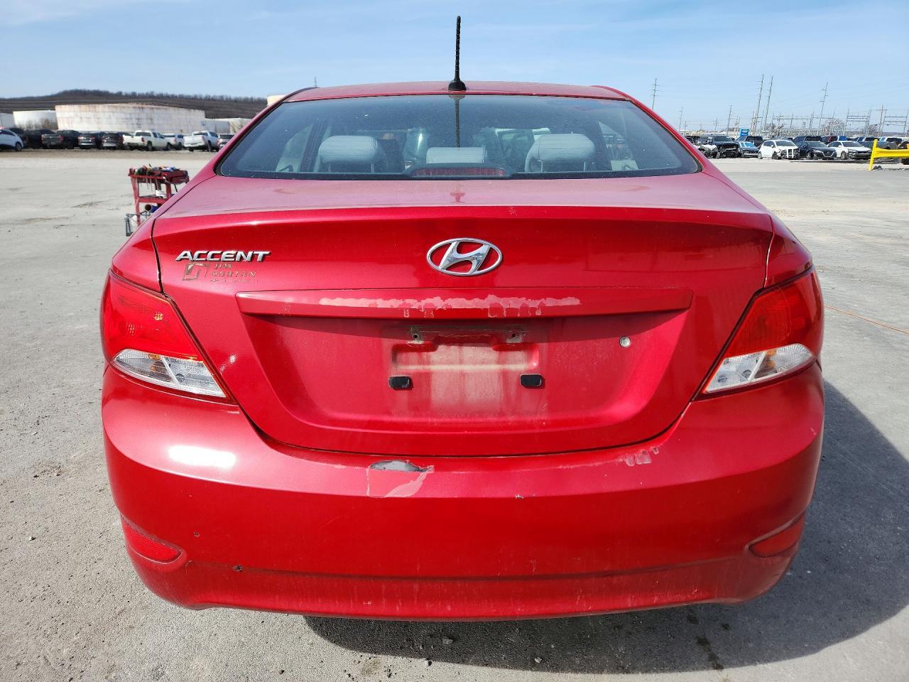 2017 Hyundai Accent Se - Фото 6