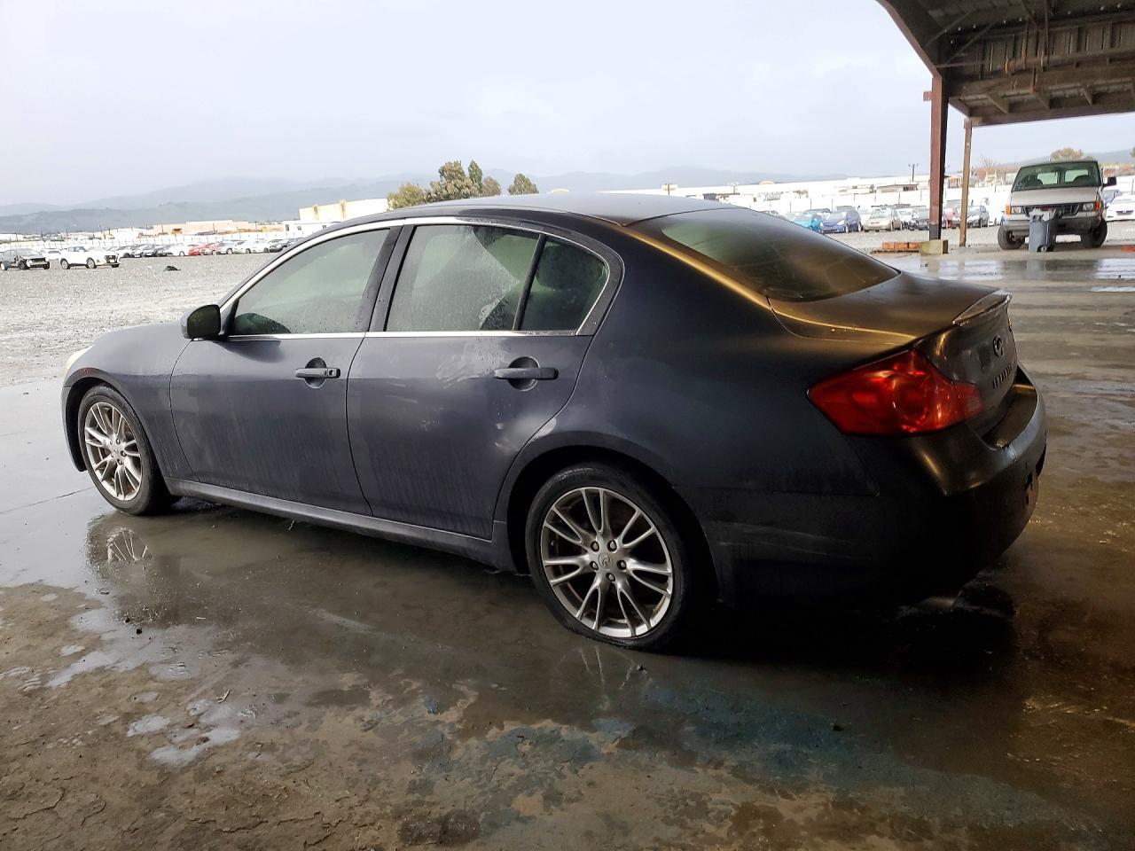 2007 Infiniti G35 Base - Image 2