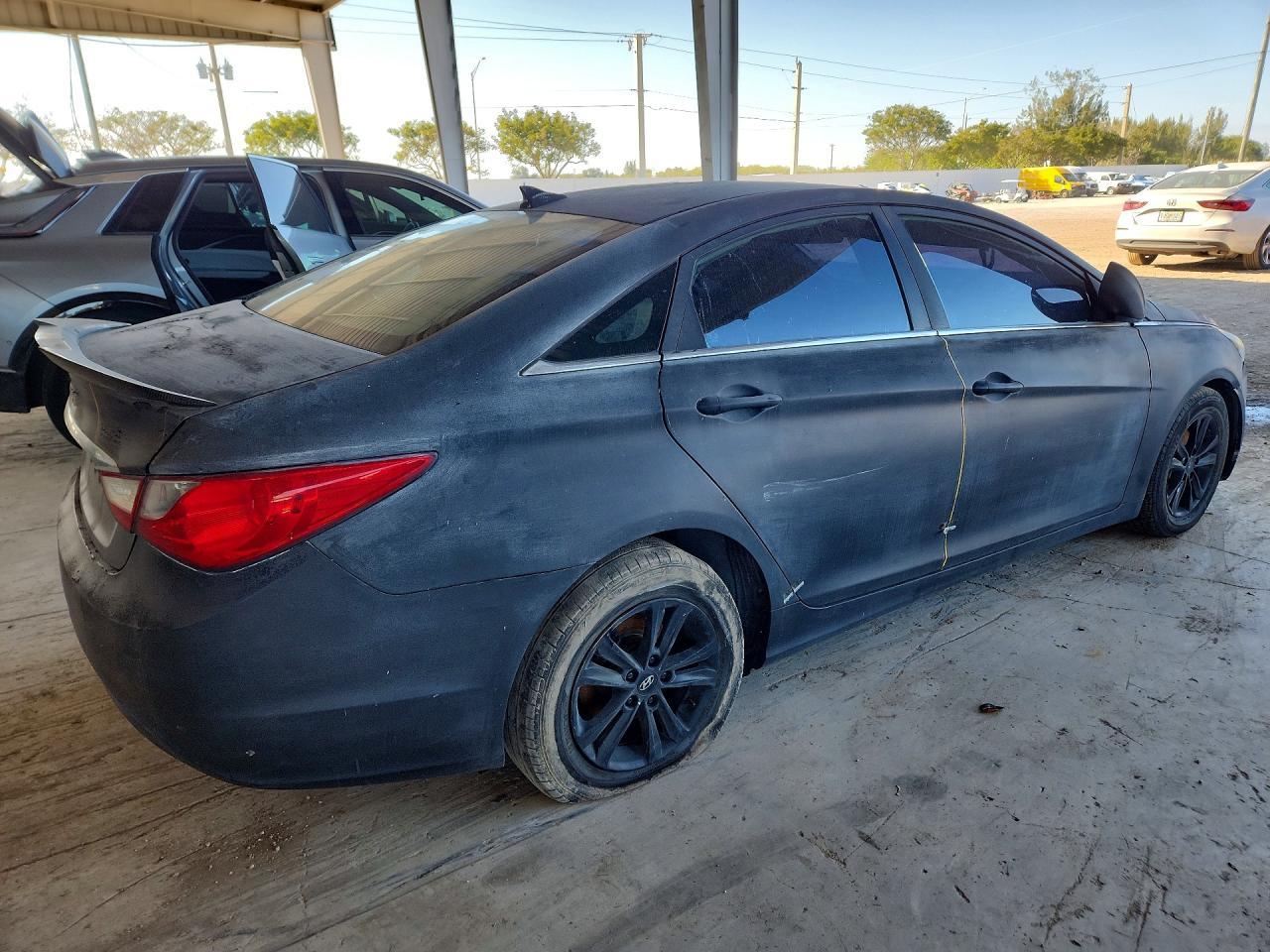 2013 Hyundai Sonata Gls - Фото 3