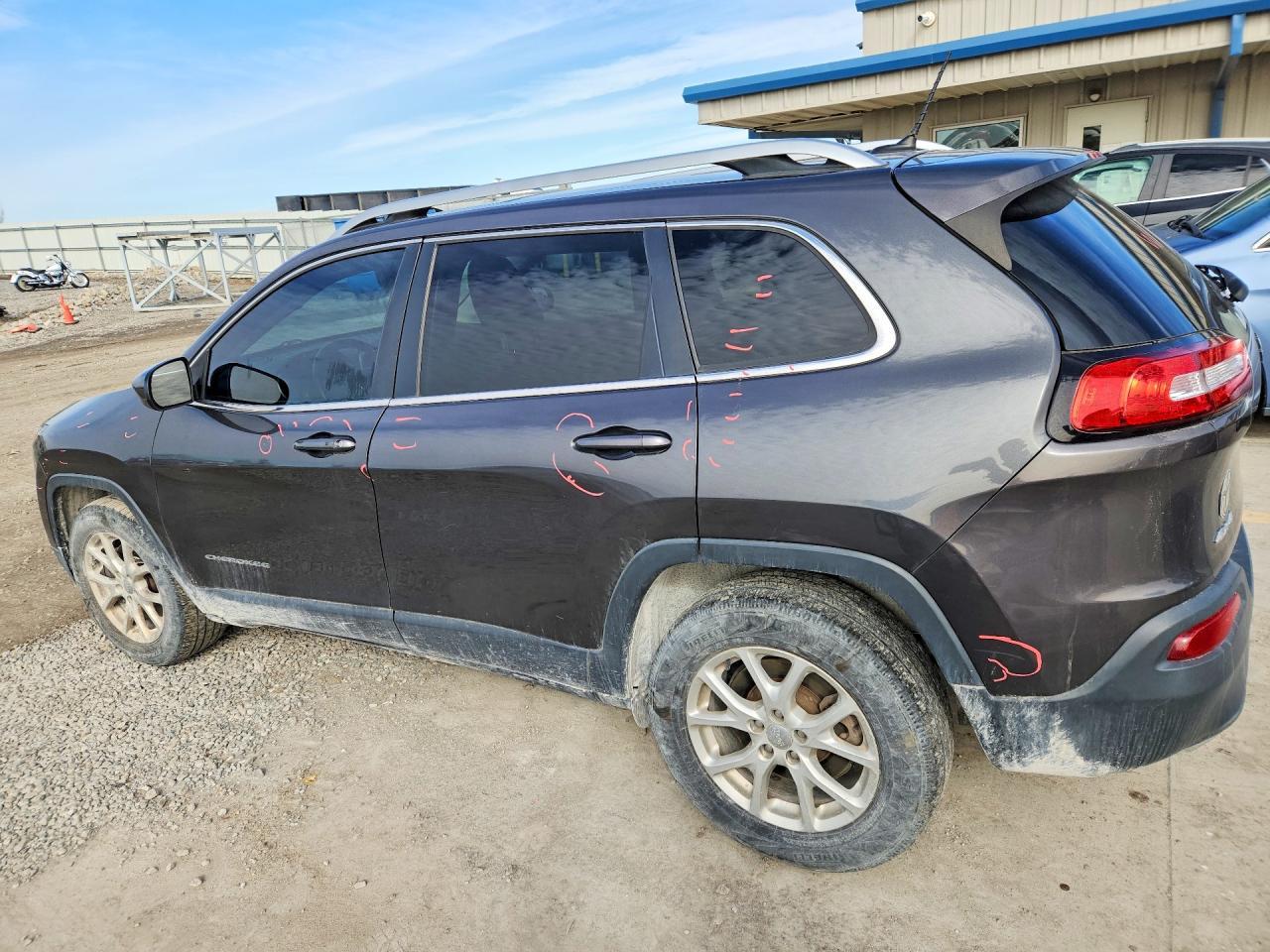 2015 Jeep Cherokee Latitude - Image 2