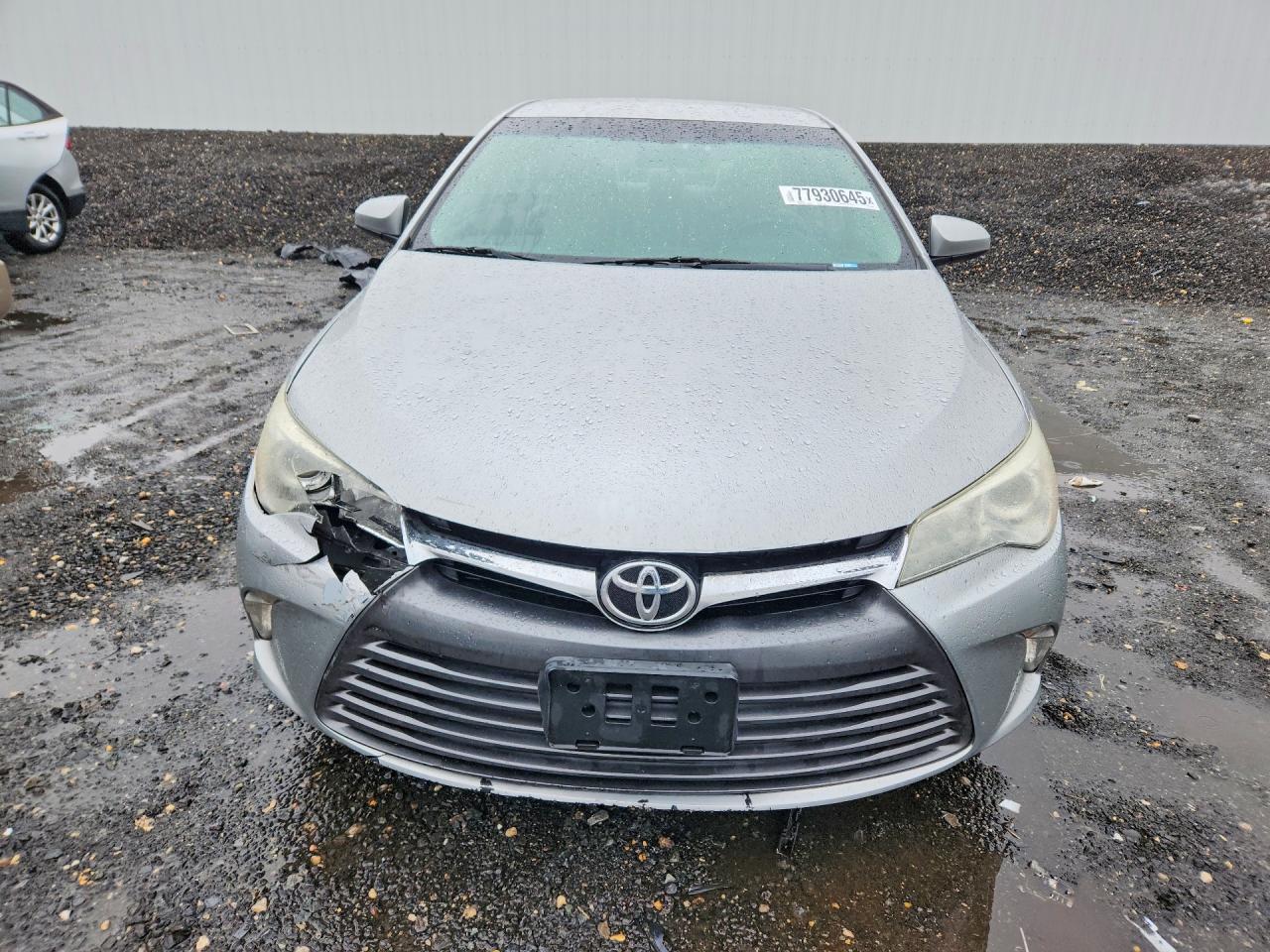 2016 Toyota Camry Le - Image 5