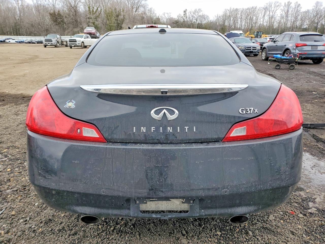 2012 Infiniti G37 - Image 6