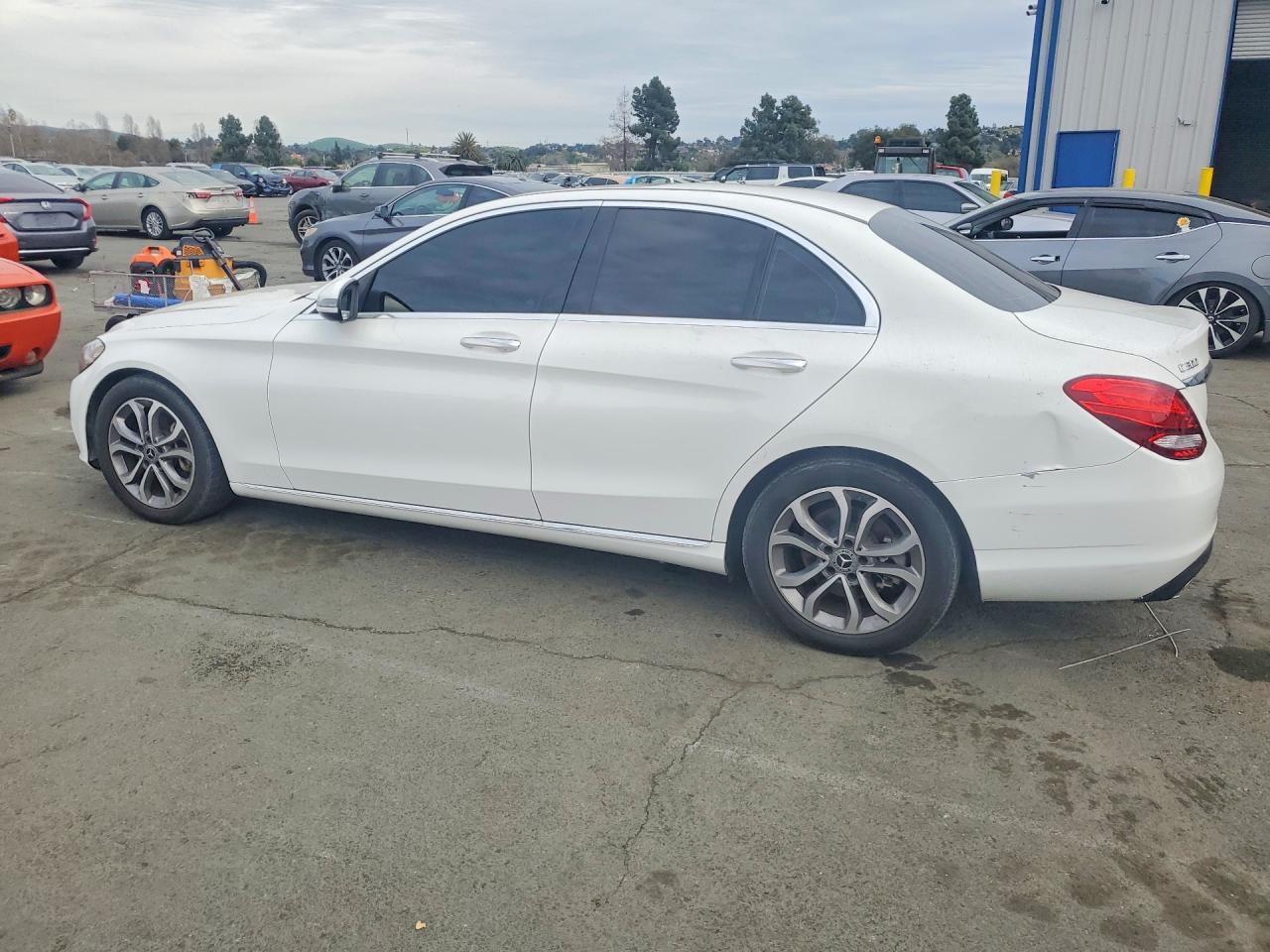 2018 Mercedes-Benz C 300 - Фото 2