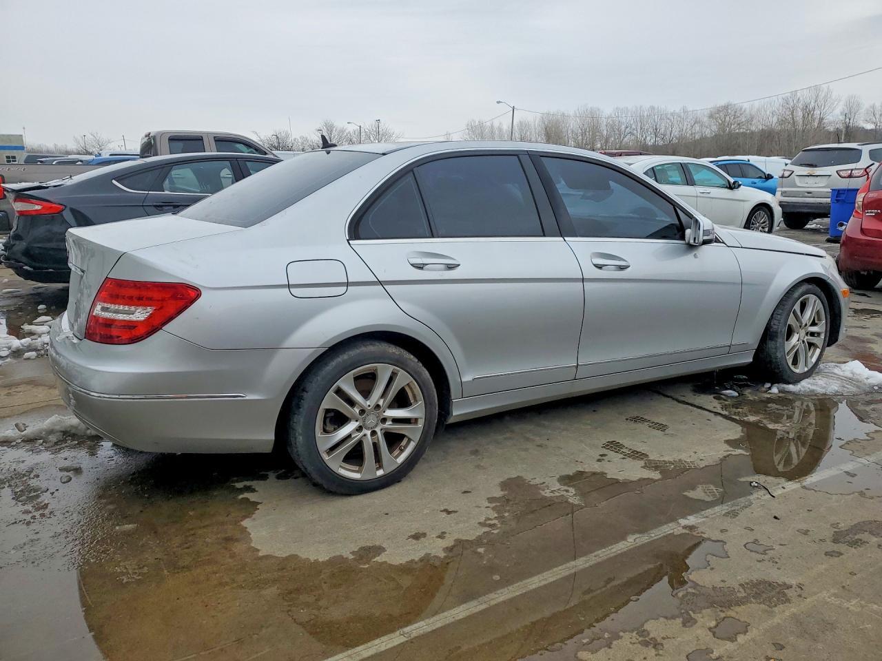 2013 Mercedes-Benz C 250 - Фото 3