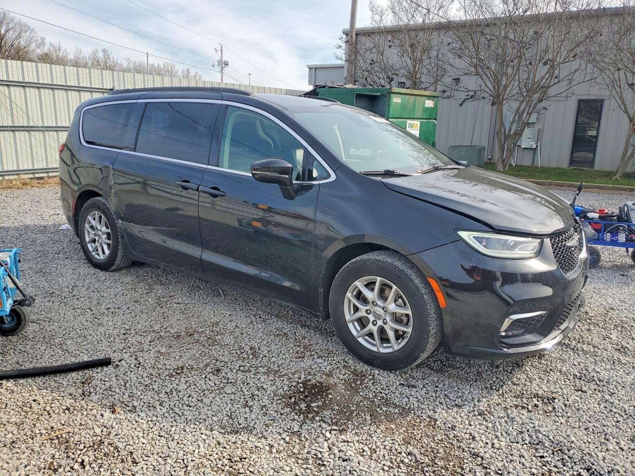 2022 Chrysler Pacifica Touring L - Image 4