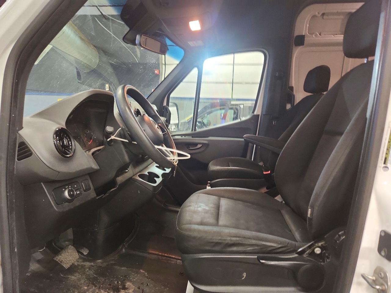 2021 Mercedes-Benz Sprinter 2500 - Image 7