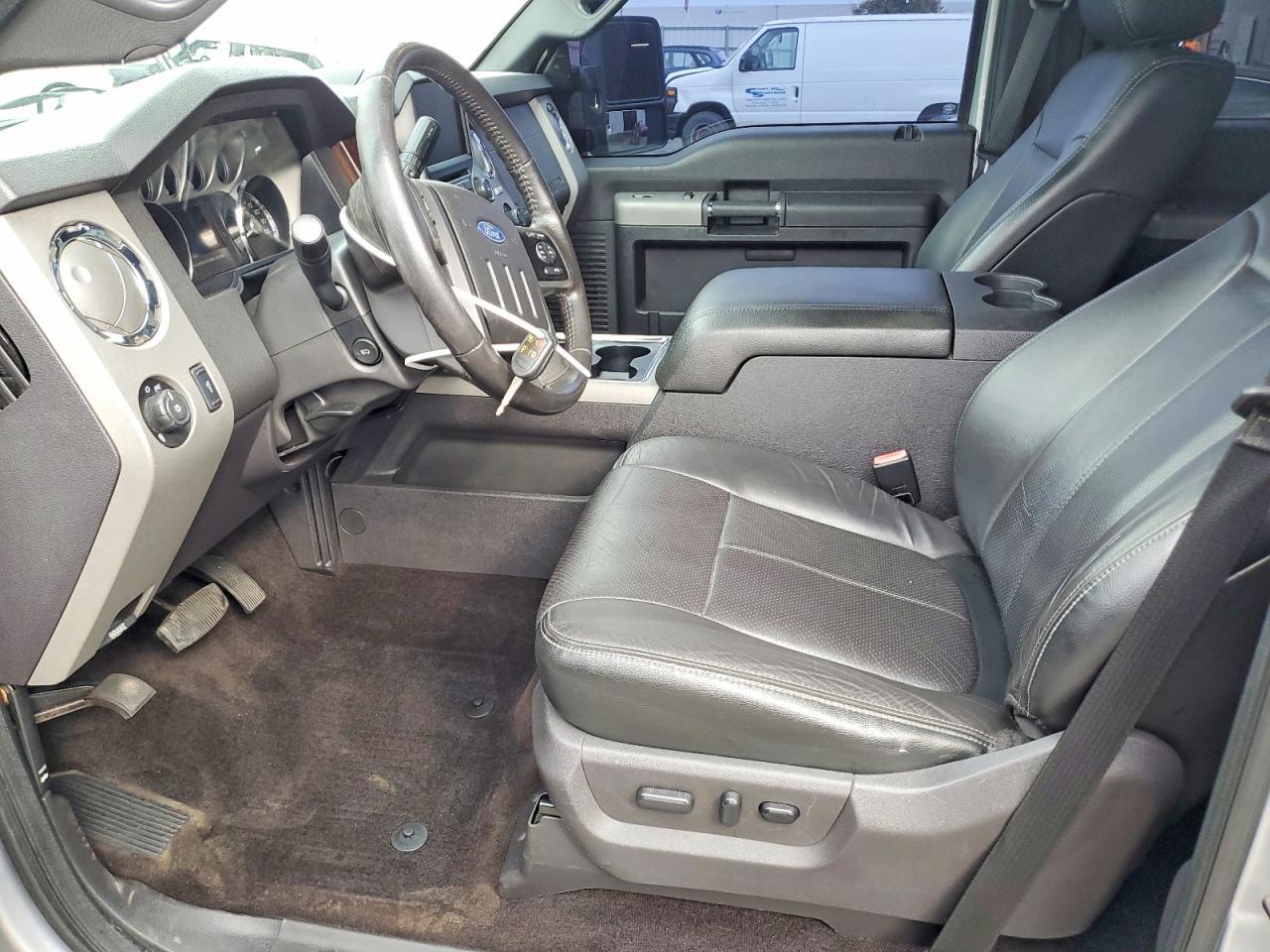 2015 Ford F250 Super Duty - Фото 7