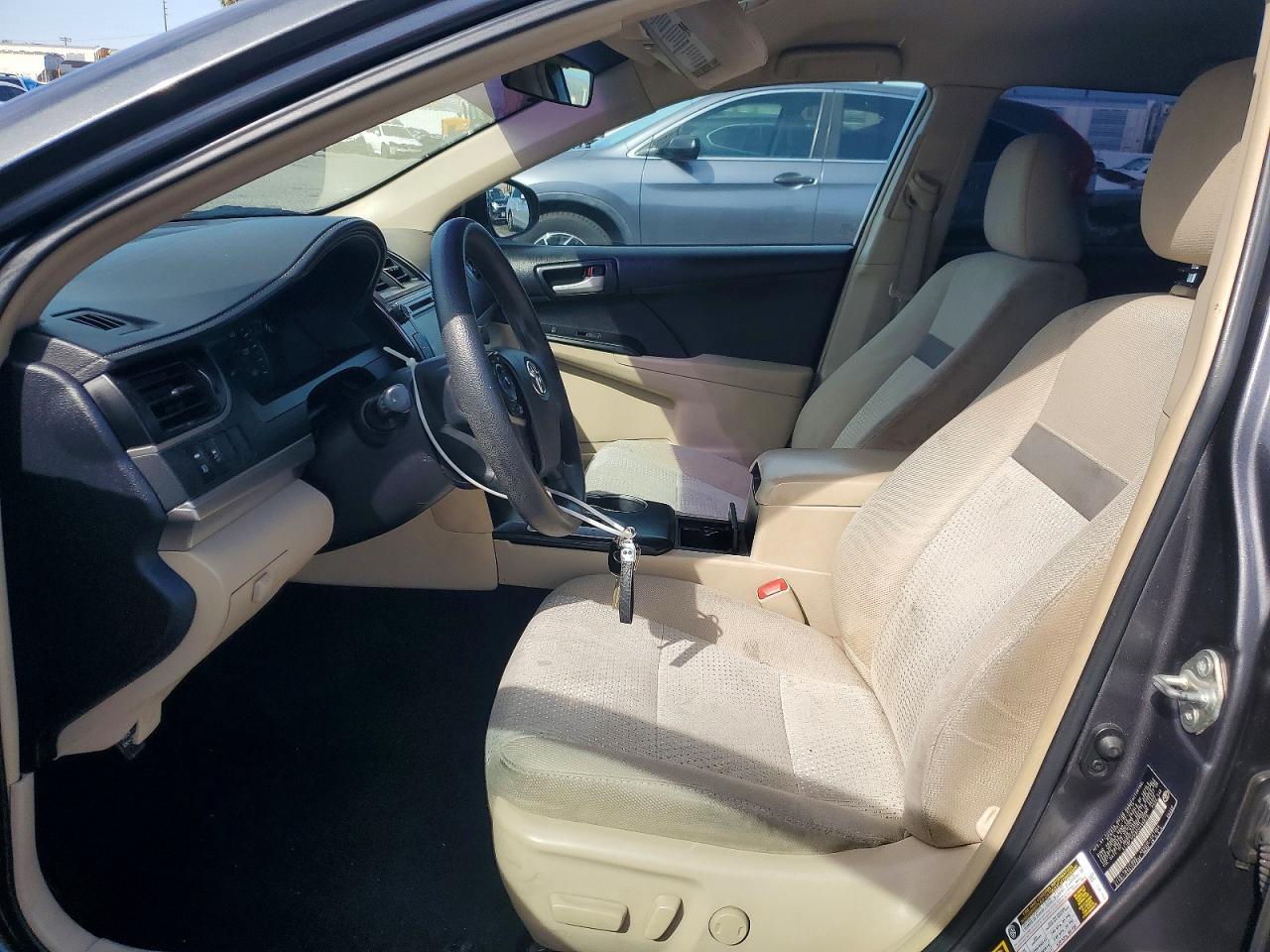 2014 Toyota Camry Le - Image 7