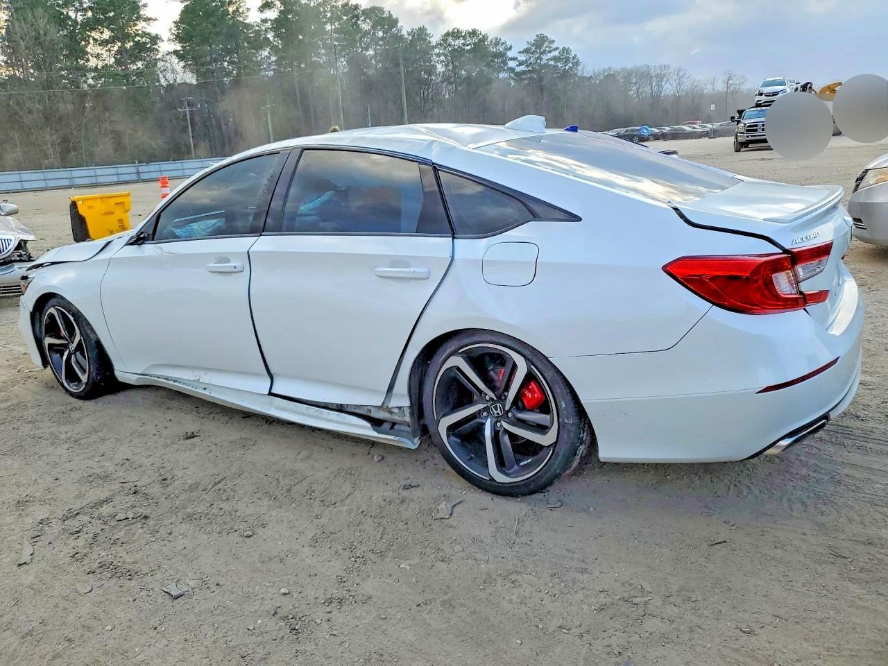 2019 Honda Accord Sport - Image 2