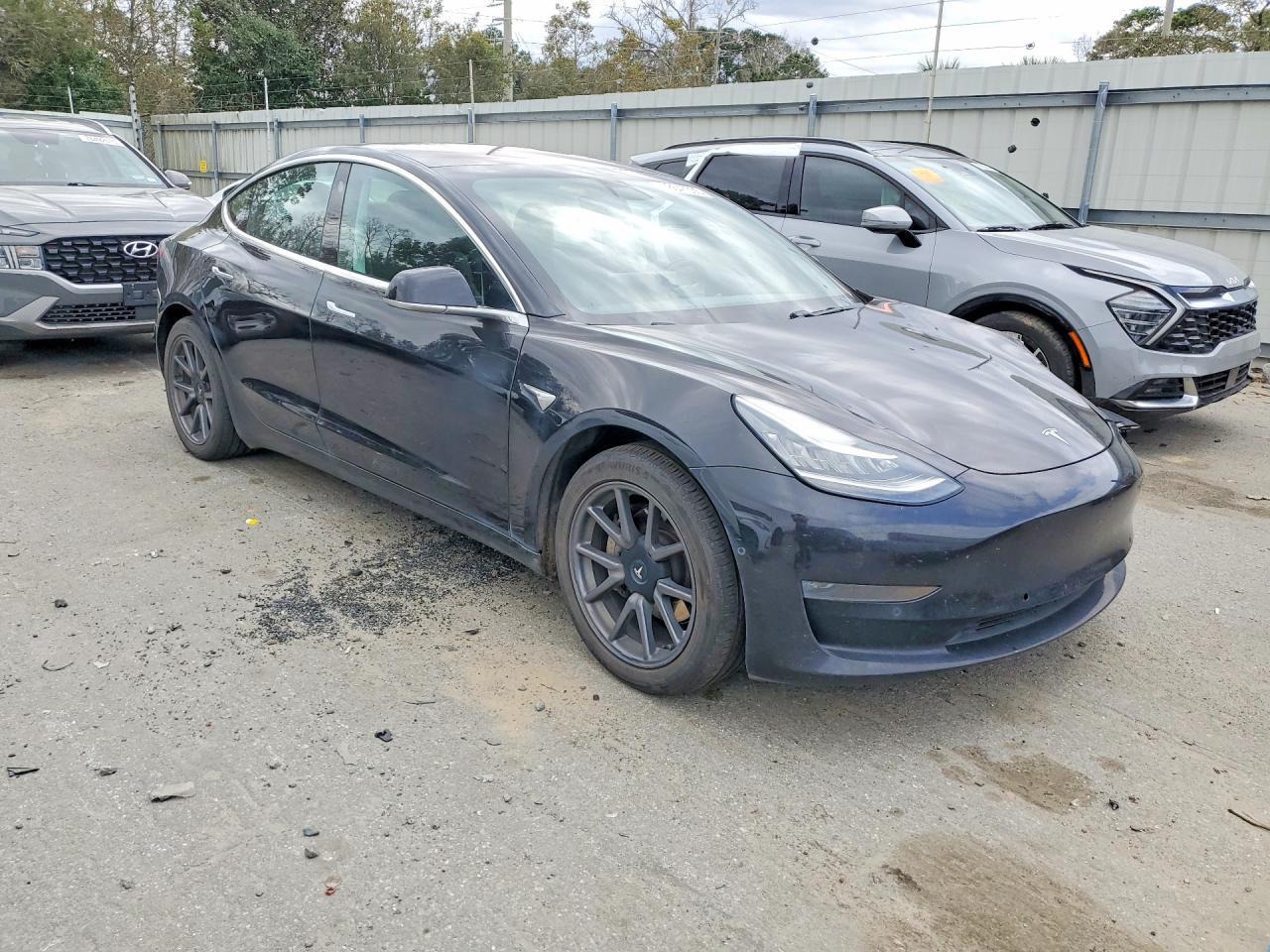 2018 Tesla Model 3 - Image 4