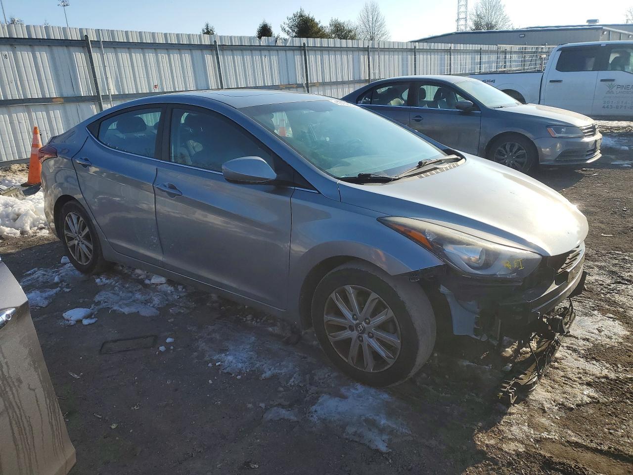 2015 Hyundai Elantra Se - Фото 4