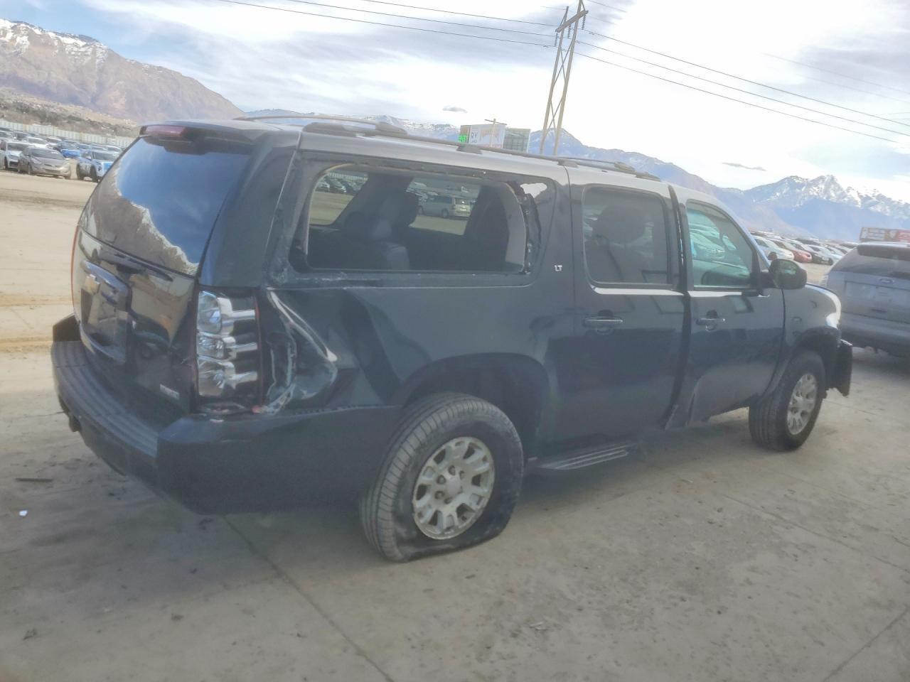 2012 Chevrolet Suburban K1500 Lt - Image 3