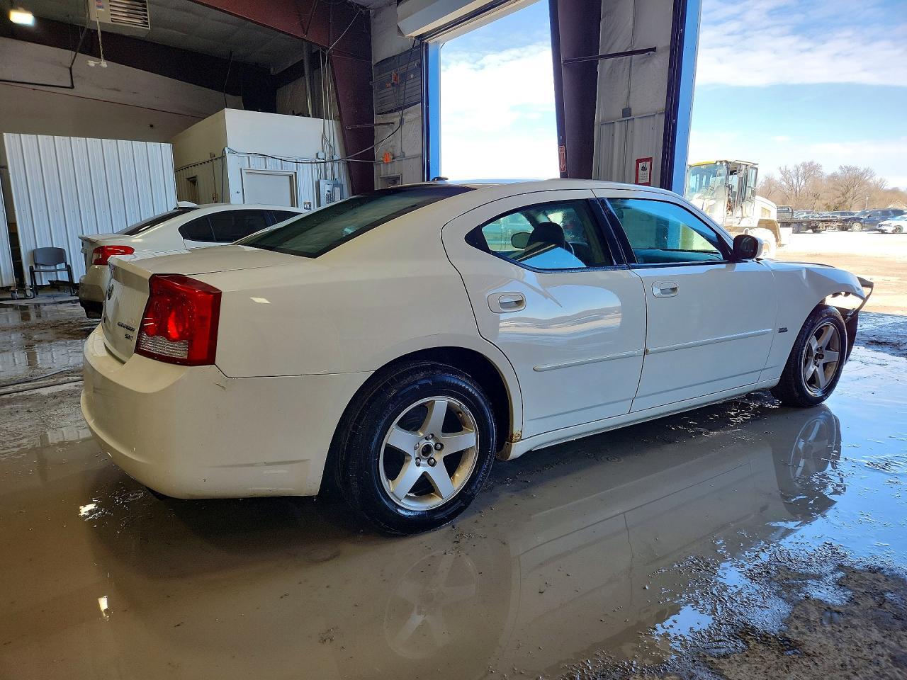 2010 Dodge Charger Sxt - Image 3