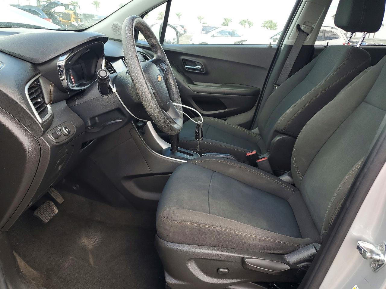 2021 Chevrolet Trax Ls - Фото 7
