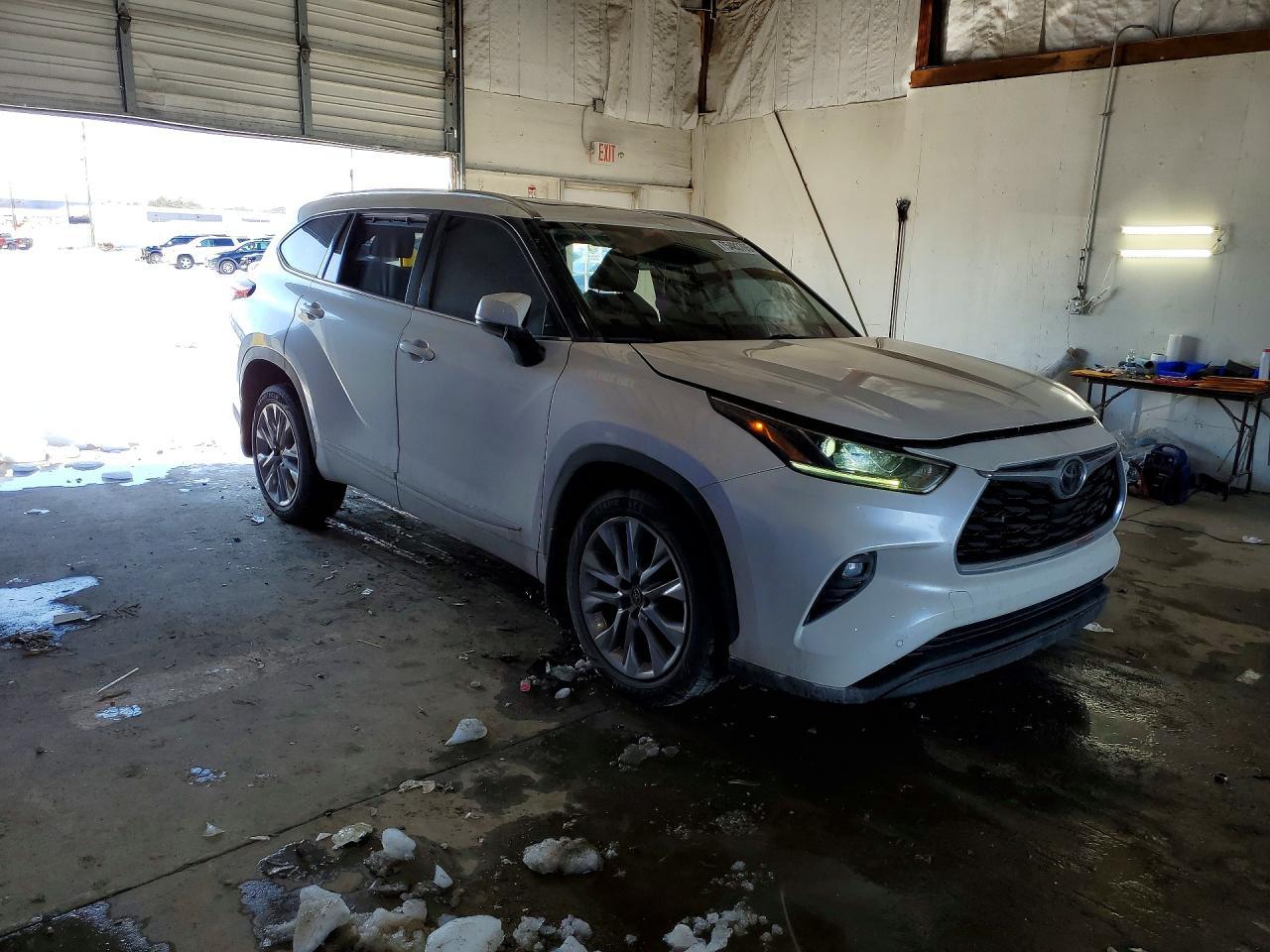 2020 Toyota Highlander Limited - Фото 4