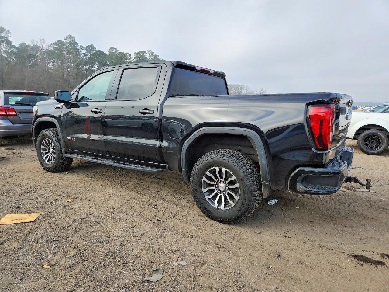 2021 GMC Sierra K1500 At4 - Image 2