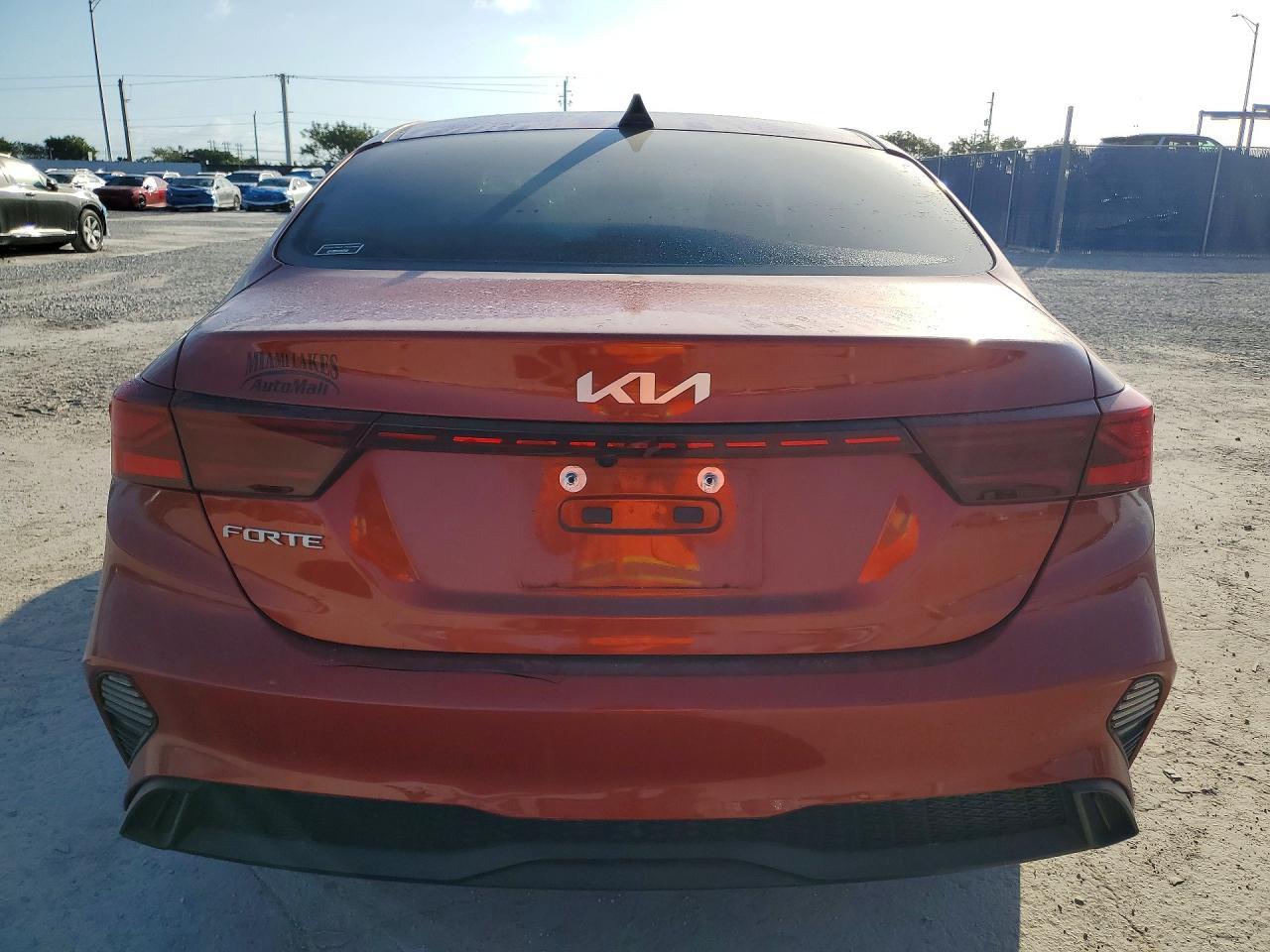 2023 Kia Forte Lxs - Фото 6
