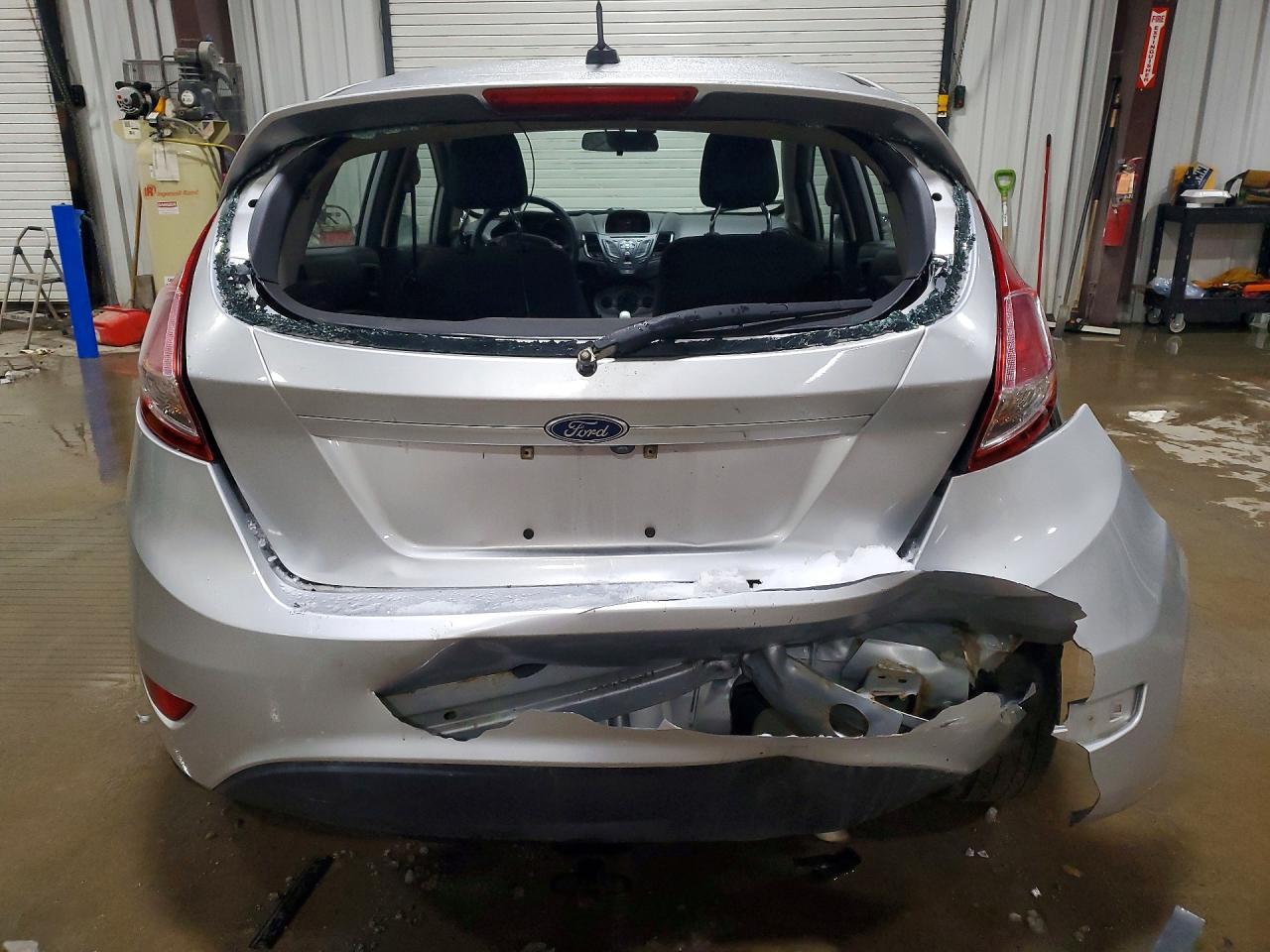 2019 Ford Fiesta Se - Image 6