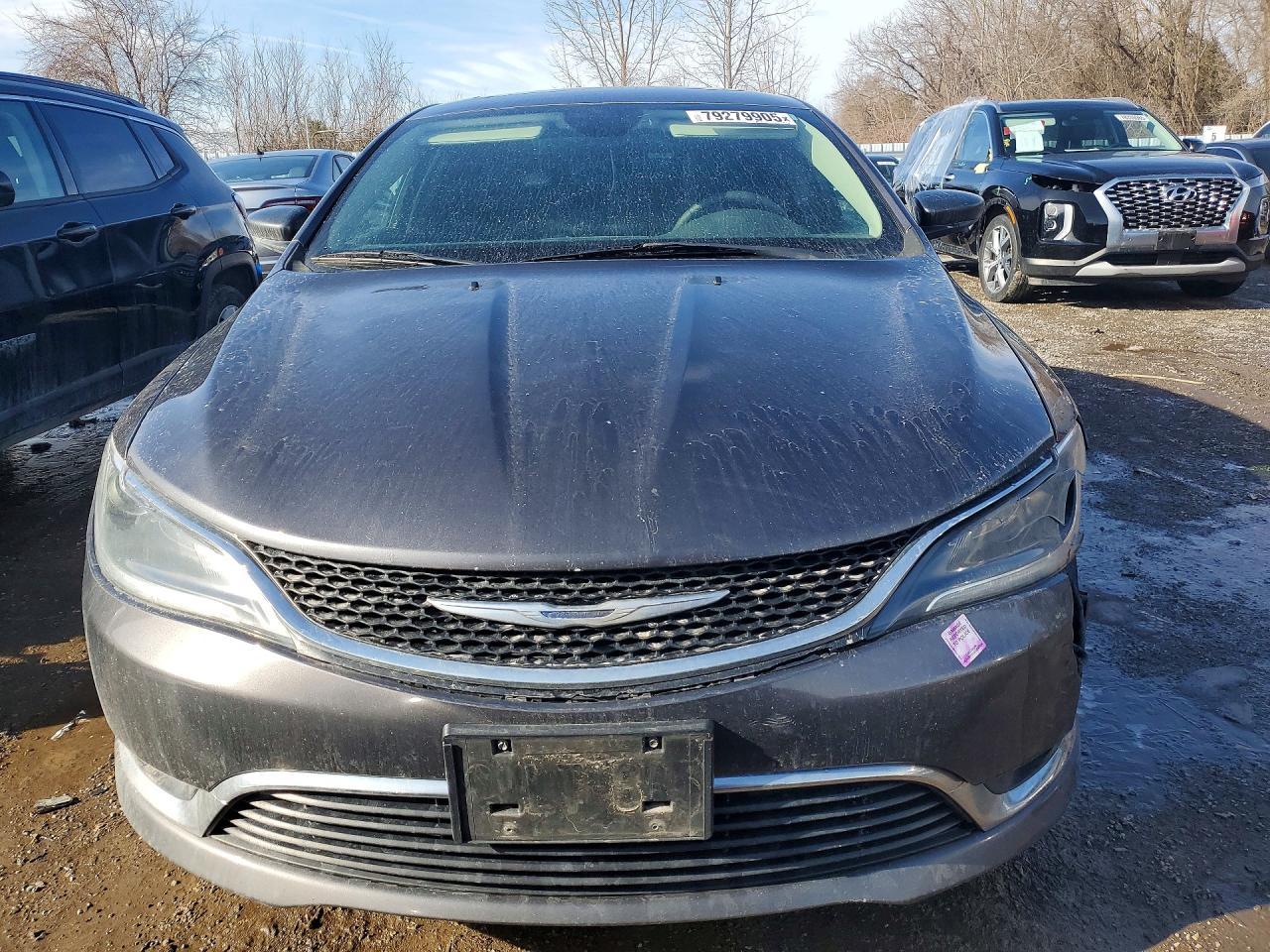 2016 Chrysler 200 Limited - Фото 5