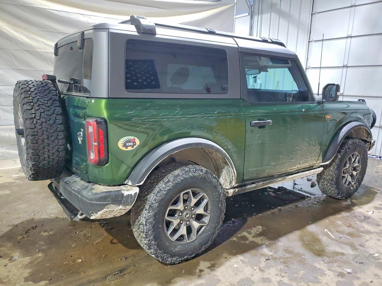 2024 Ford Bronco Badlands - Image 3