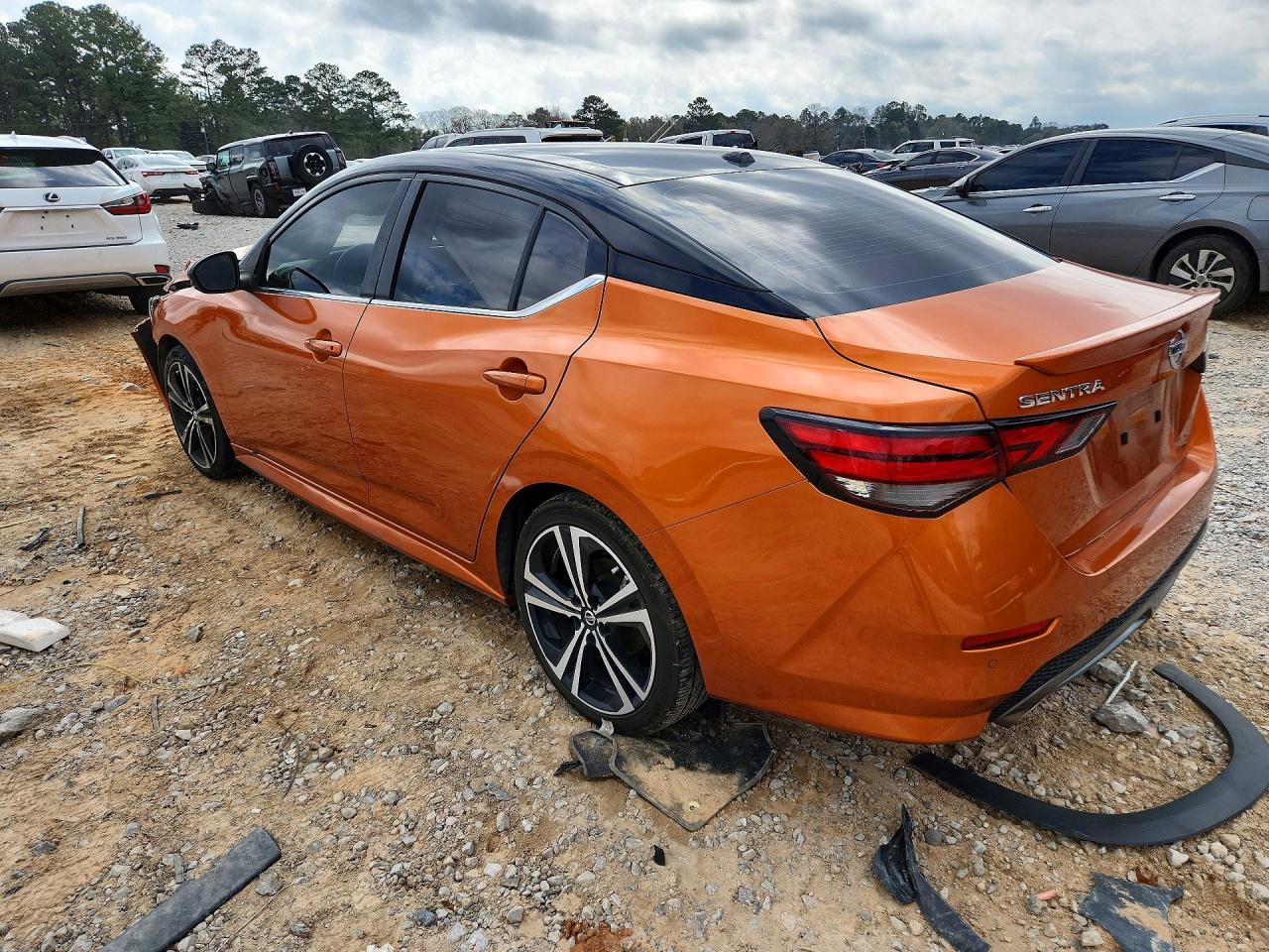 2021 Nissan Sentra Sr - Фото 2