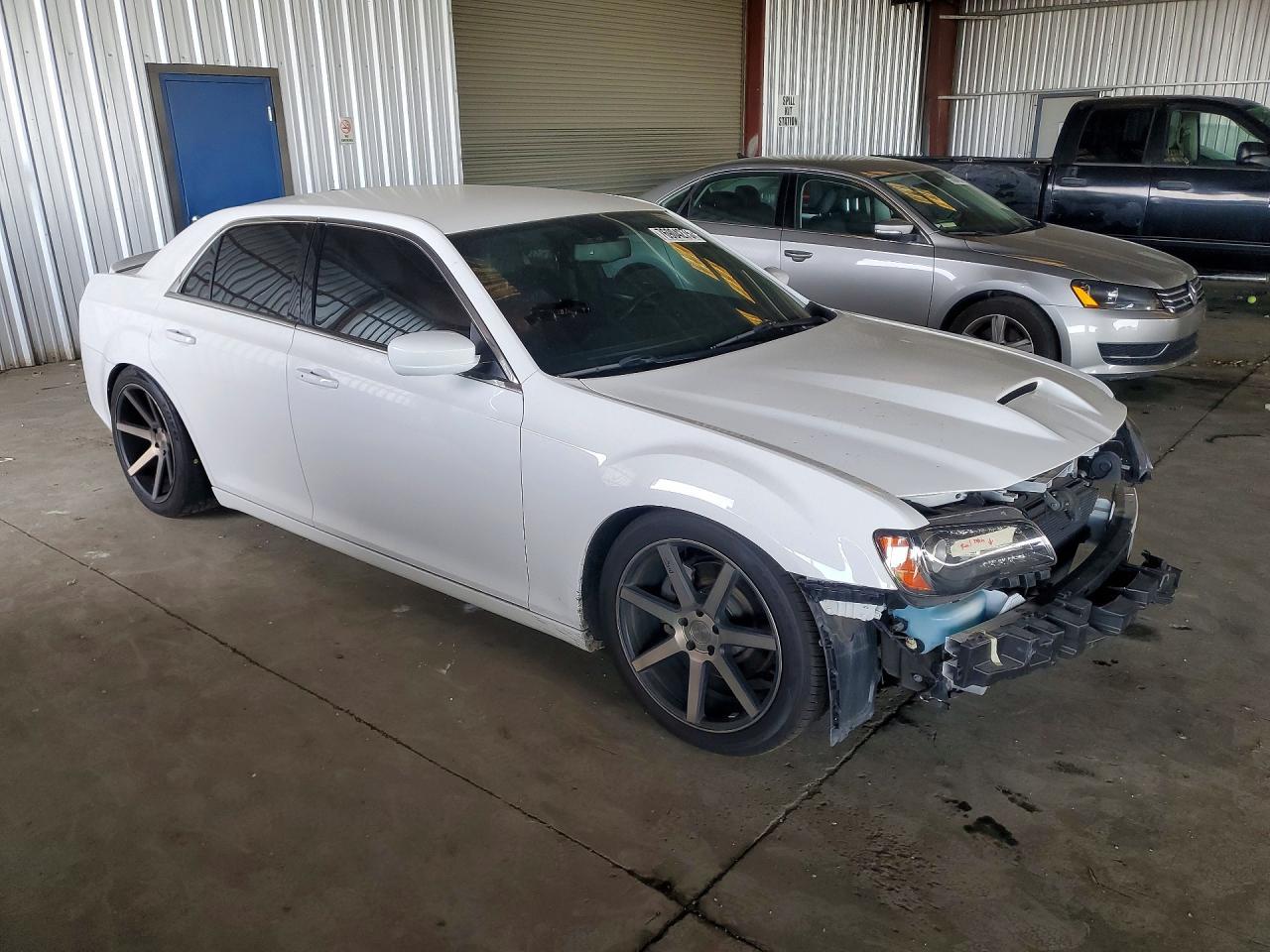 2013 Chrysler 300 S - Image 4