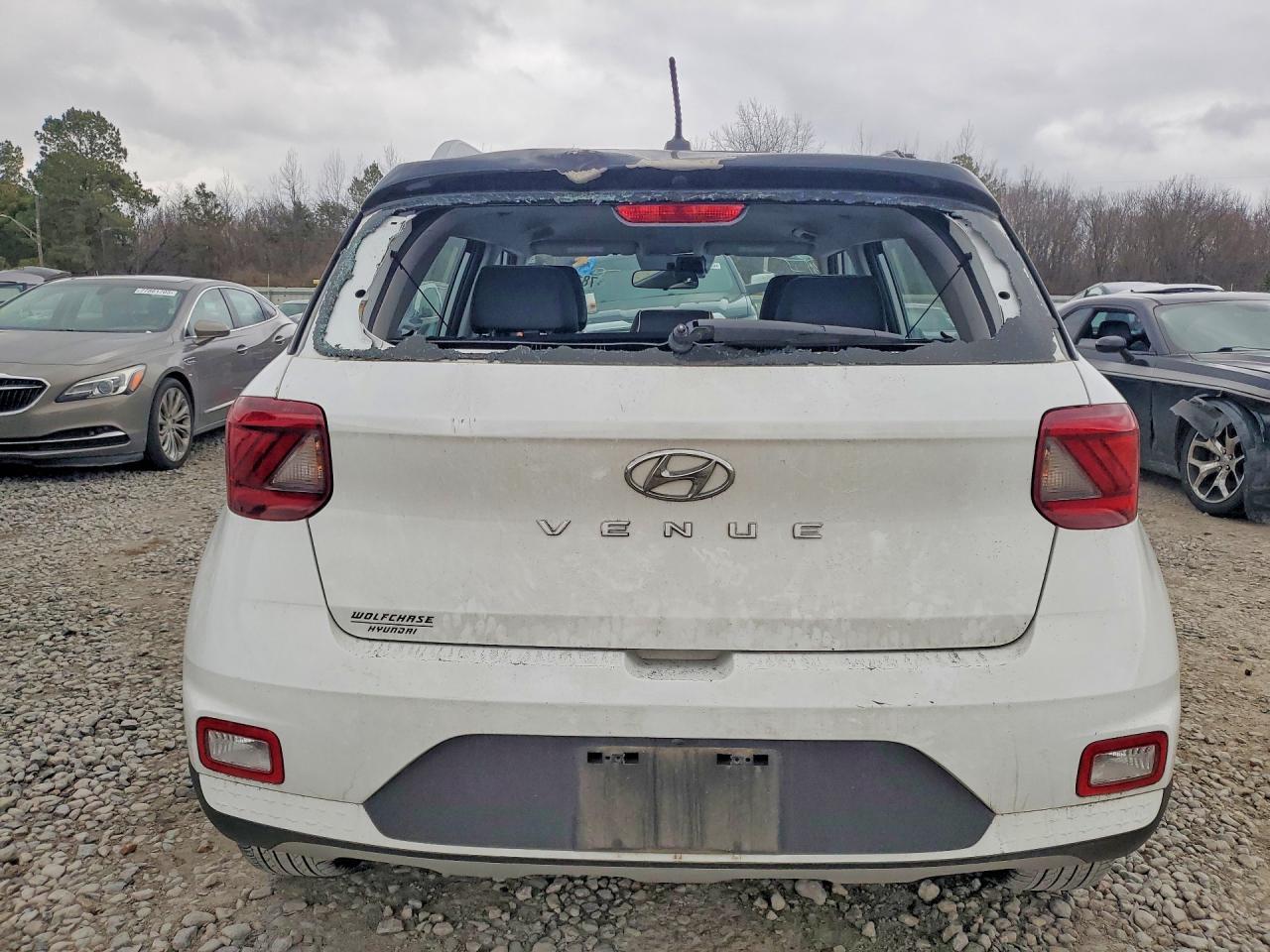 2025 Hyundai Venue Sel - Image 6