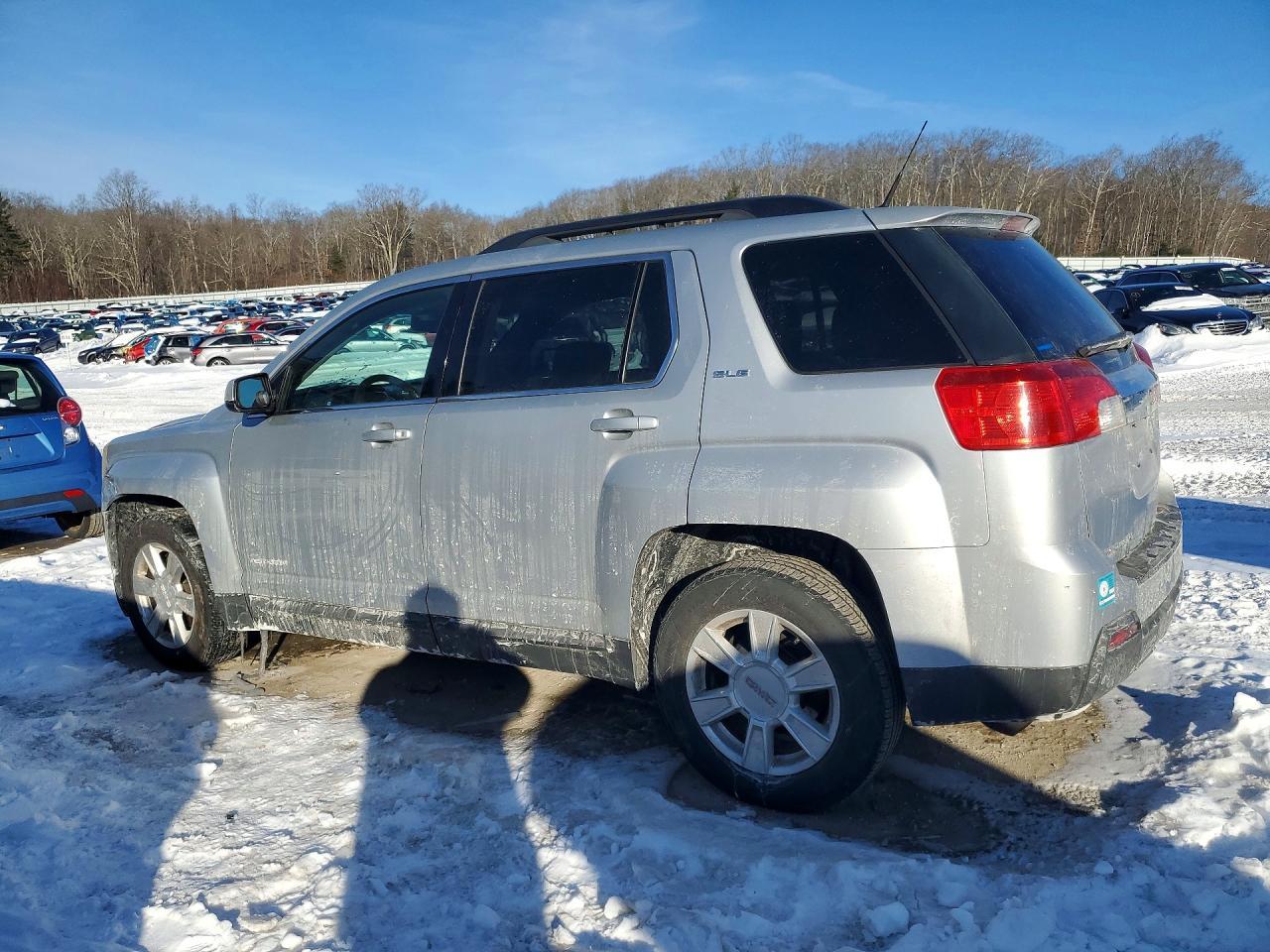 2011 GMC Terrain Sle - Image 2