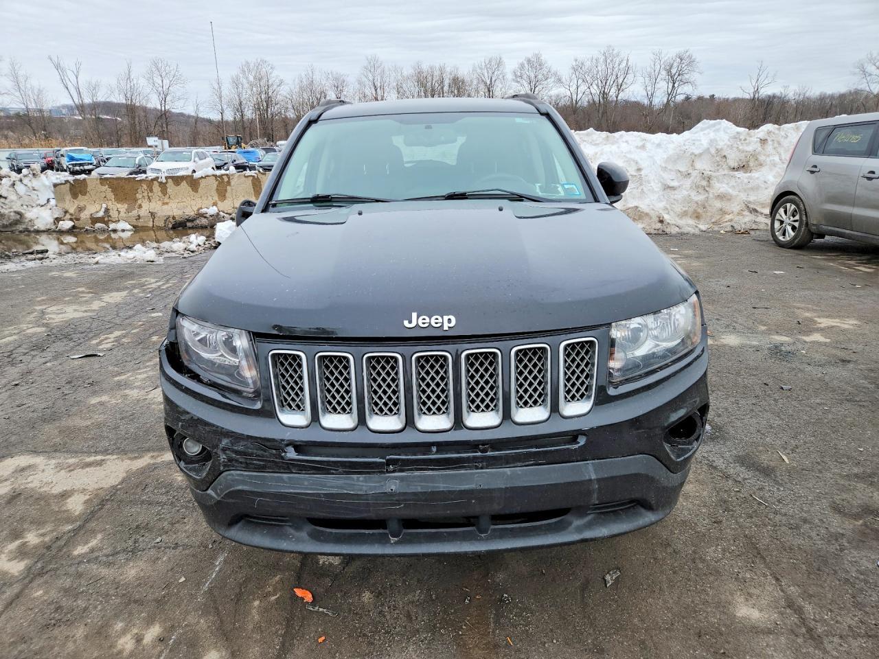 2015 Jeep Compass Latitude - Image 5