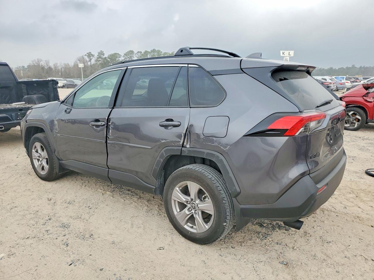 2025 Toyota Rav4 Xle - Фото 2