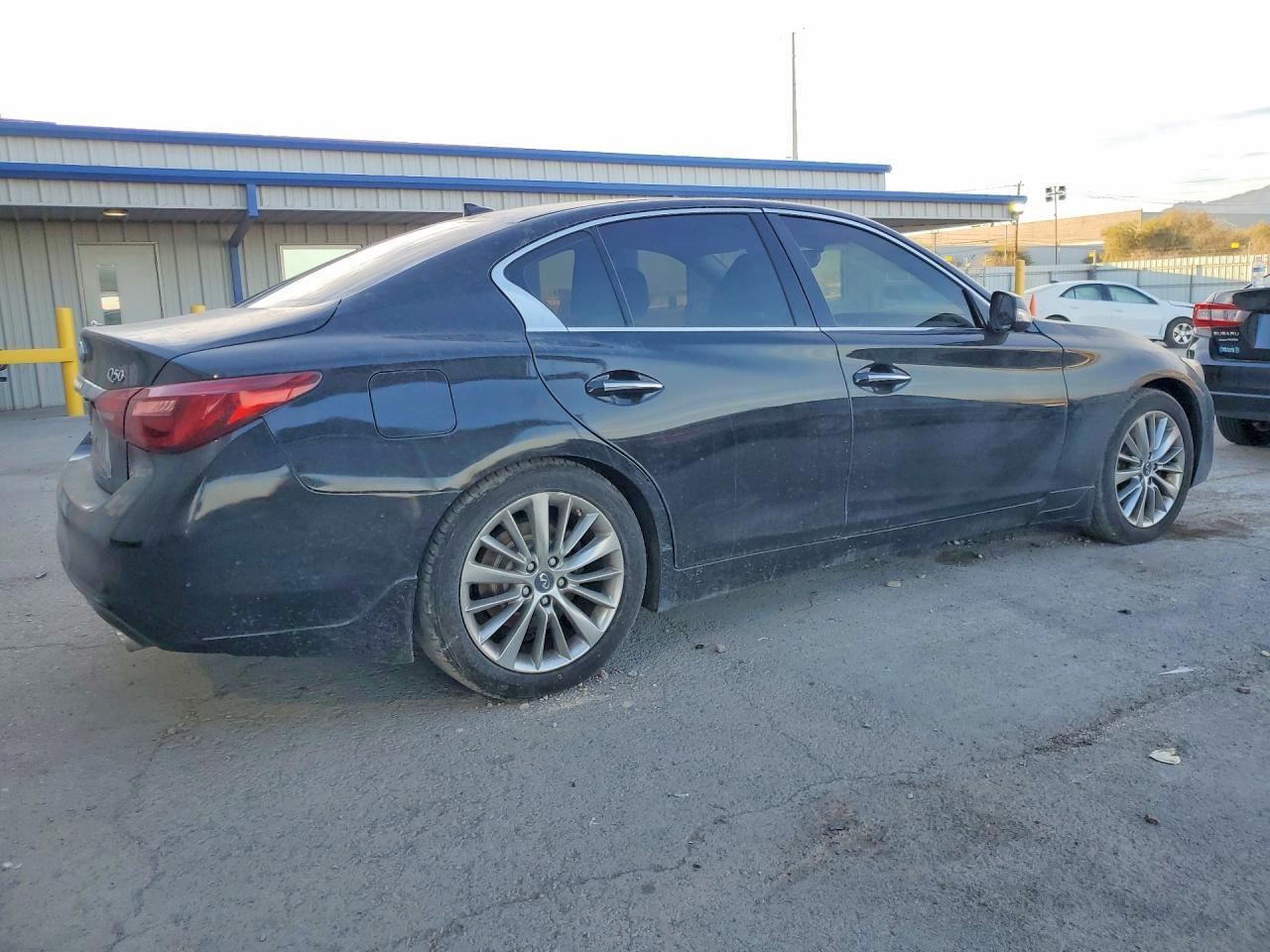 2018 Infiniti Q50 - Фото 3