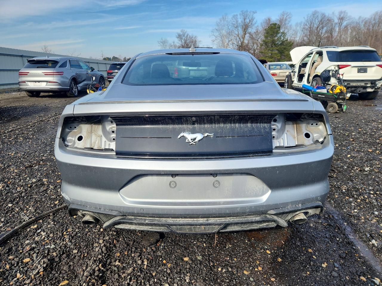 2020 Ford Mustang - Фото 6