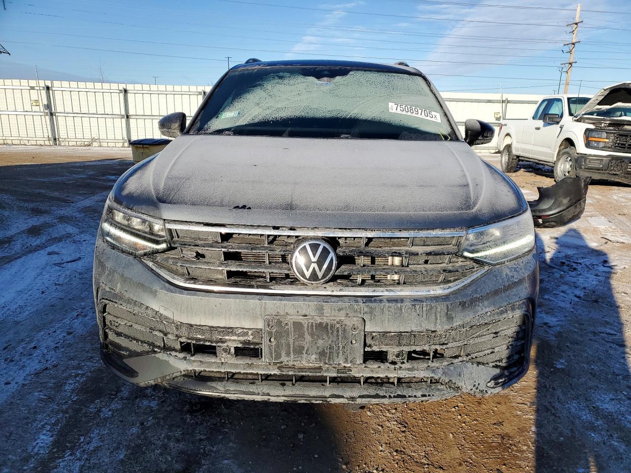 2022 Volkswagen Tiguan - Фото 5