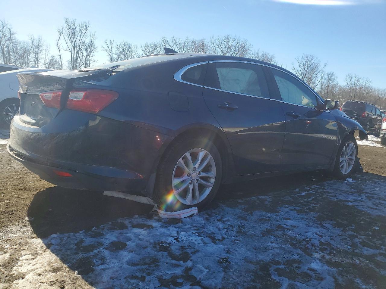 2017 Chevrolet Malibu Lt - Фото 3