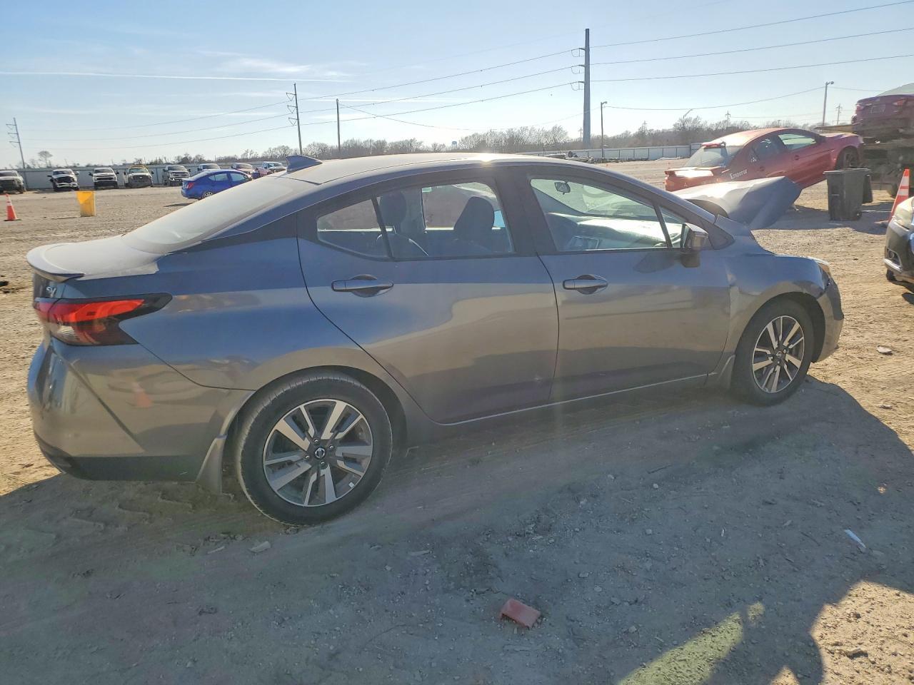 2020 Nissan Versa Sv - Фото 3