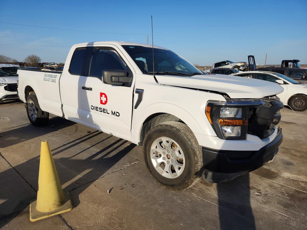 2023 Ford F150 Super Cab - Фото 4