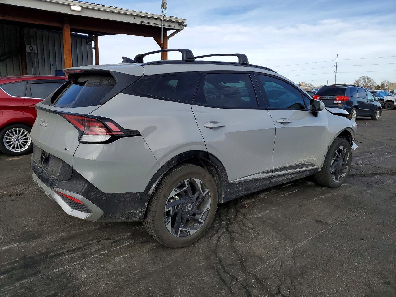 2023 Kia Sportage - Image 3