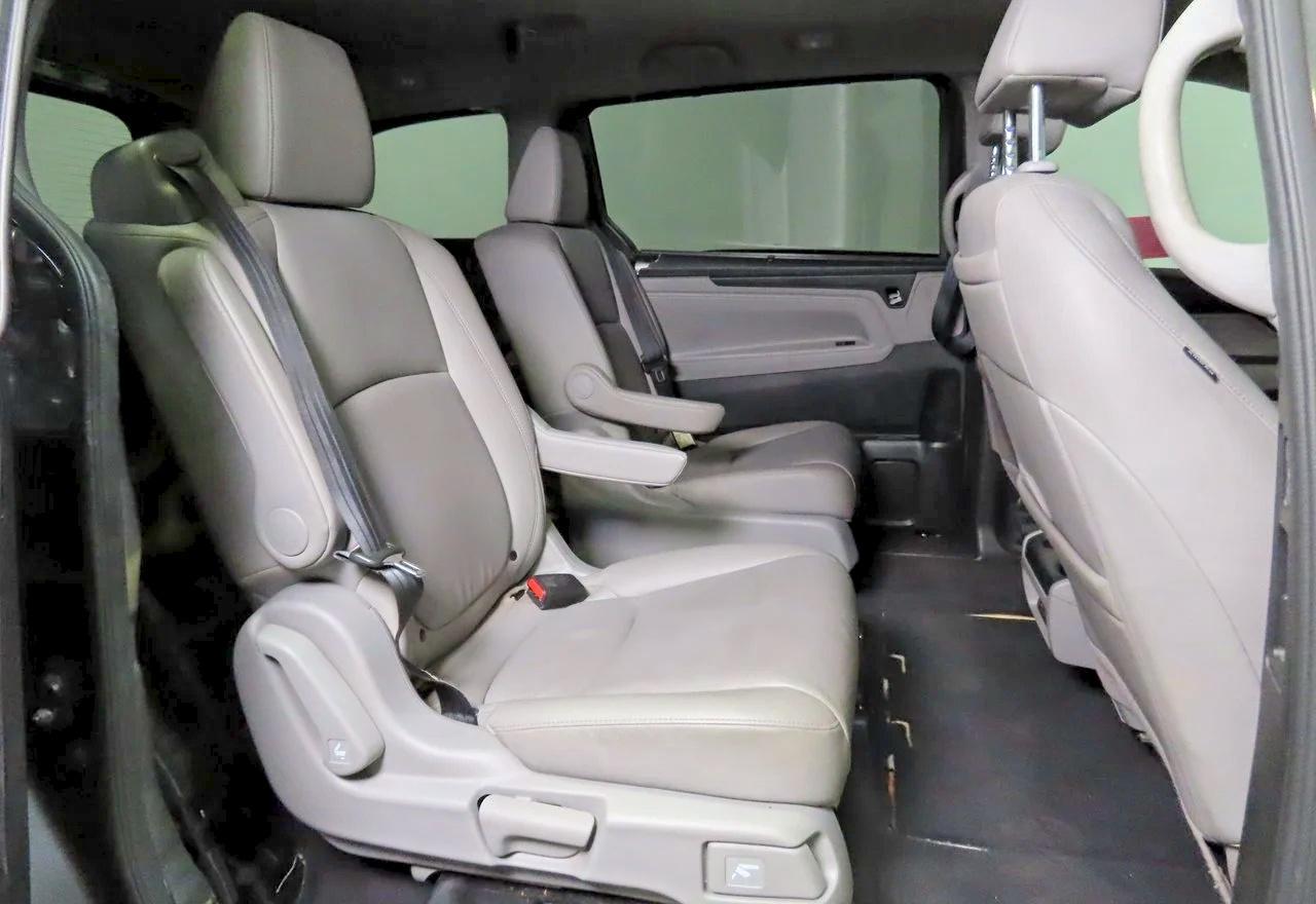 2018 Honda Odyssey Elite - Image 6