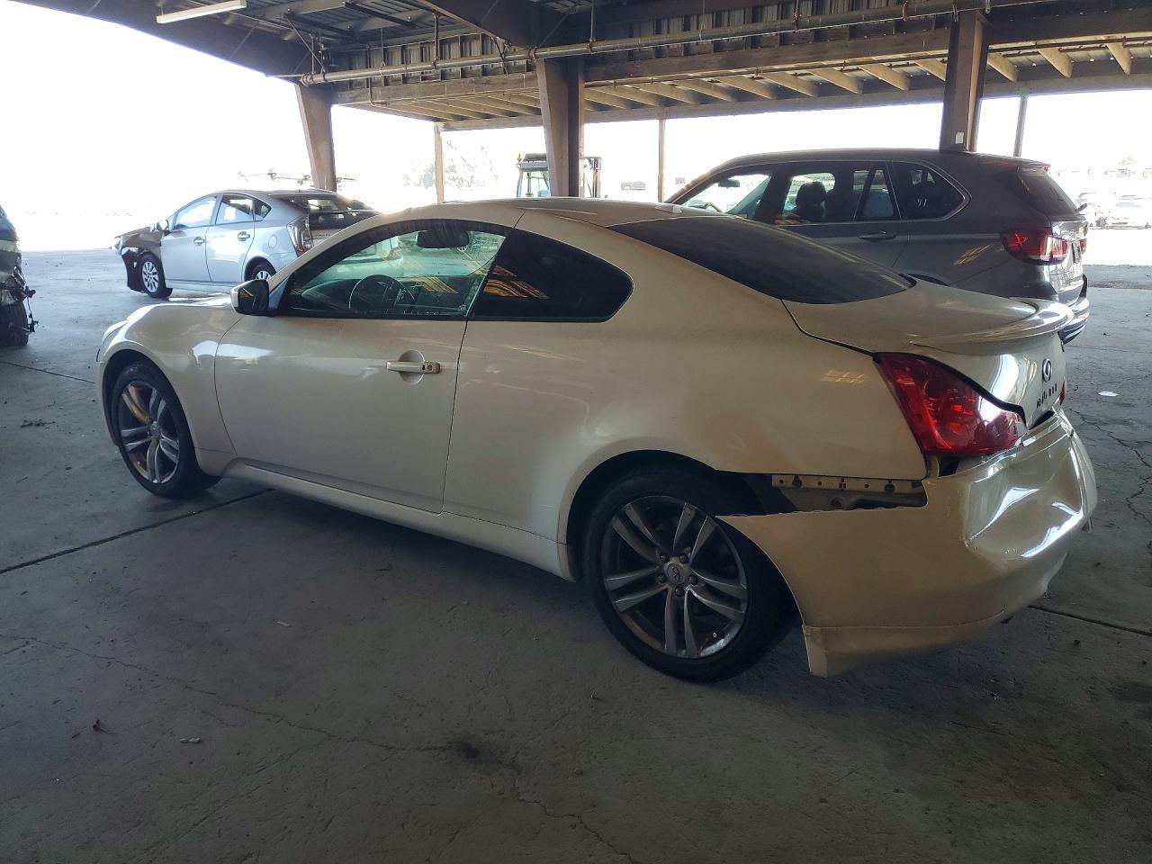 2009 Infiniti G37 - Фото 2