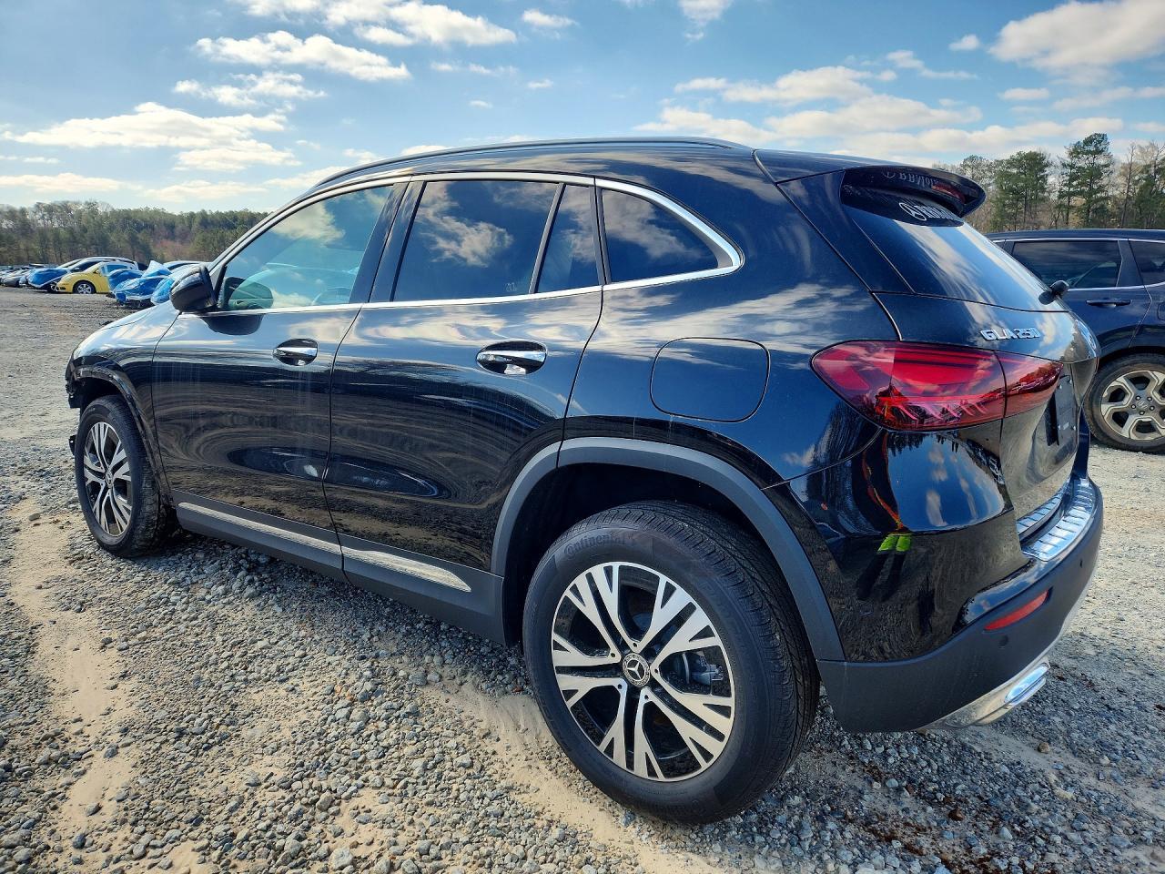 2025 Mercedes-Benz Gla 250 - Image 2