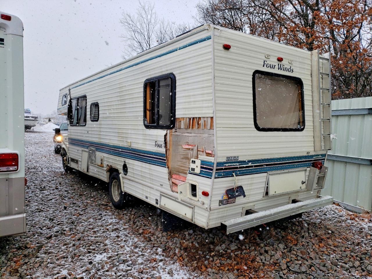 1991 Ford Econoline E350 Cutaway Van - Фото 3