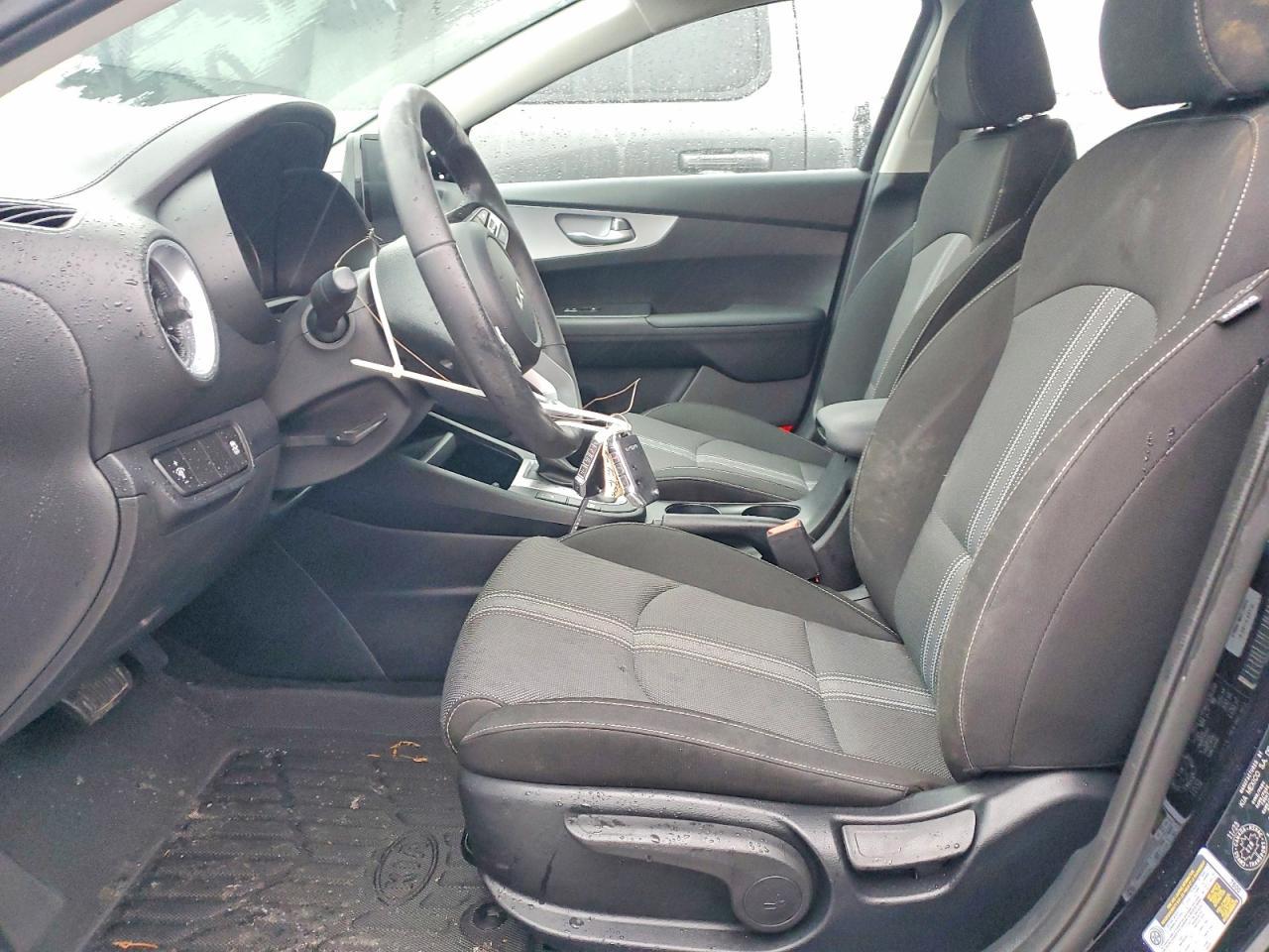 2024 Kia Forte Lx - Image 7