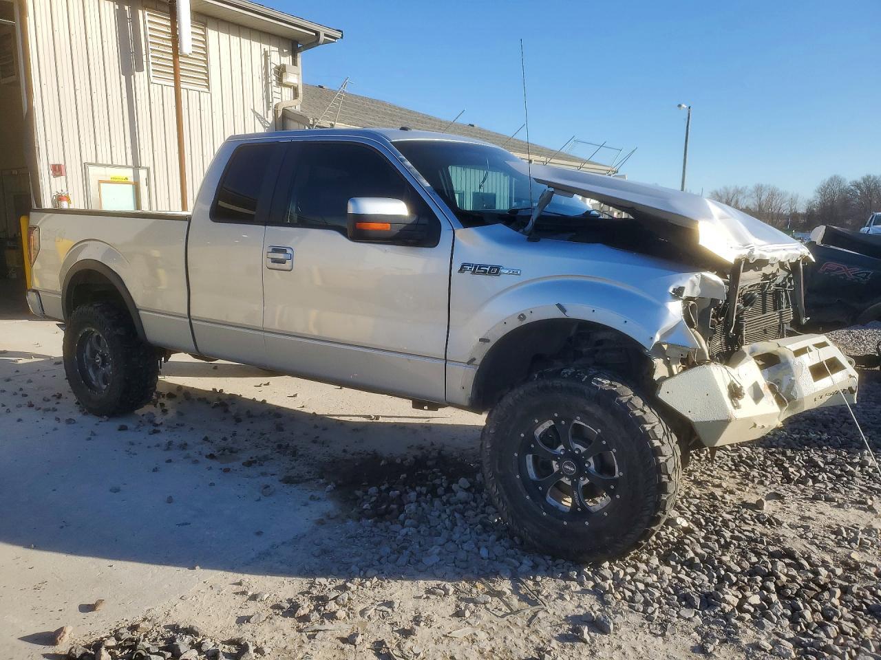 2012 Ford F150 Super Cab - Image 4