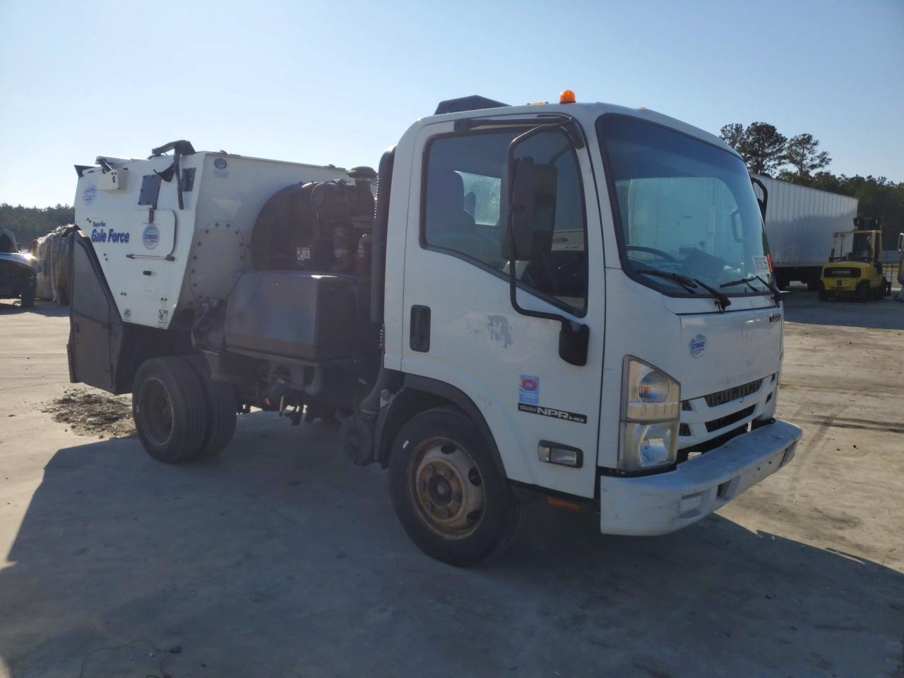 2017 Isuzu Npr Hd - Image 4