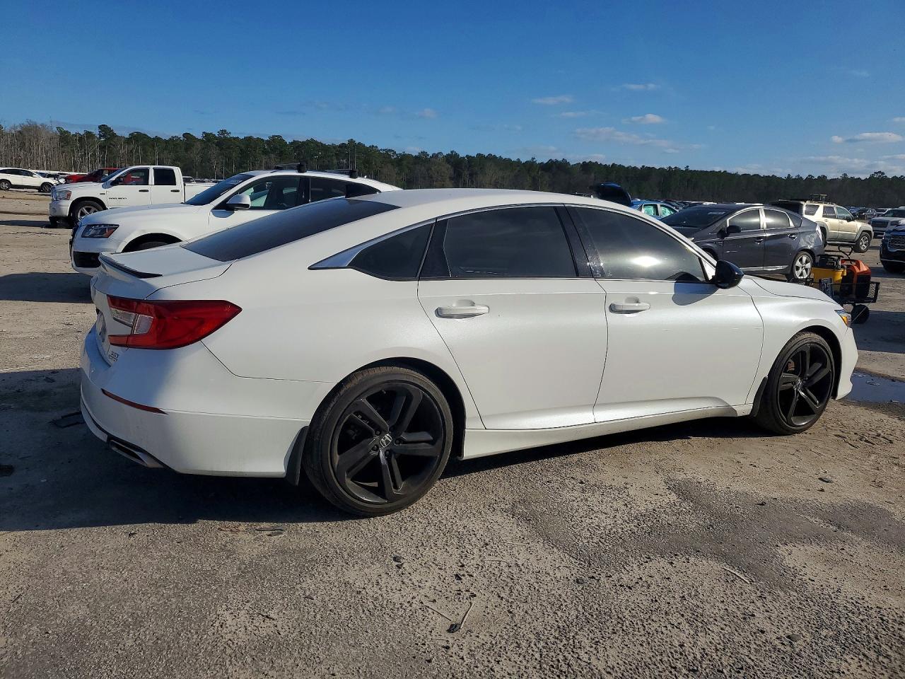 2021 Honda Accord Sport - Фото 3