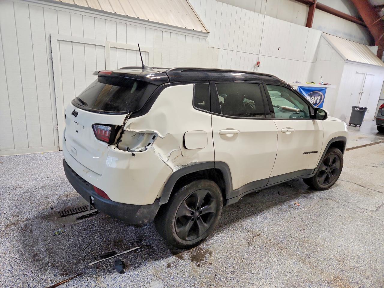 2019 Jeep Compass Latitude - Image 3