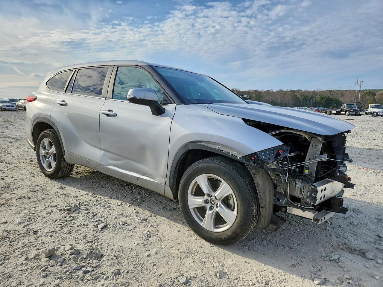 2023 Toyota Highlander L - Фото 4