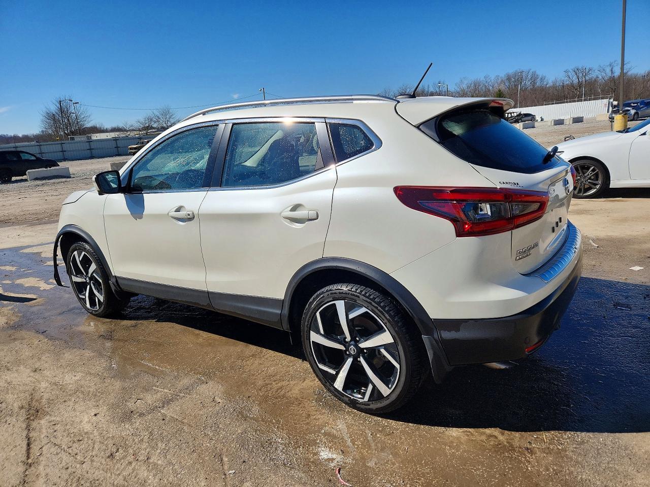 2022 Nissan Rogue Sport Sl - Фото 2