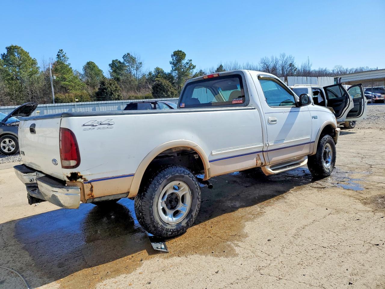 1997 Ford F150 - Фото 3